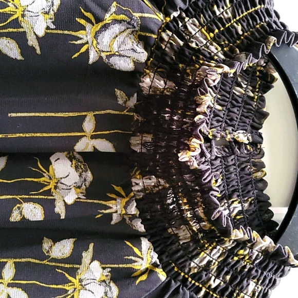 Dress - Picture 5 of 5